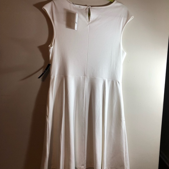 NY&CO Dress with pockets - Picture 2 of 3